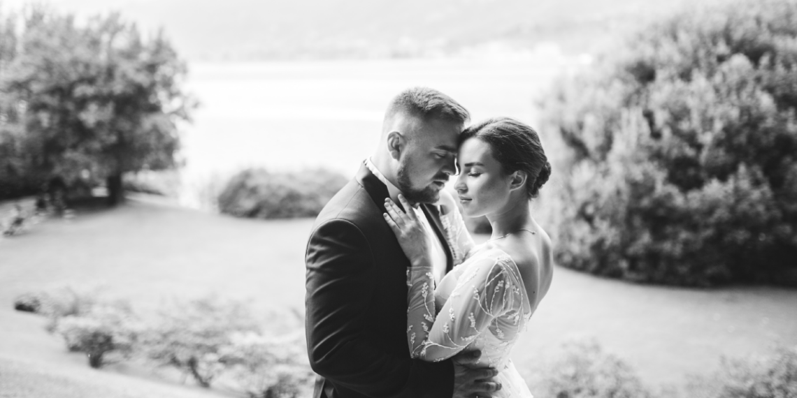 Esküvői Fotózás: Hogyan Örökítsük Meg a Tökéletes Pillanatokat?