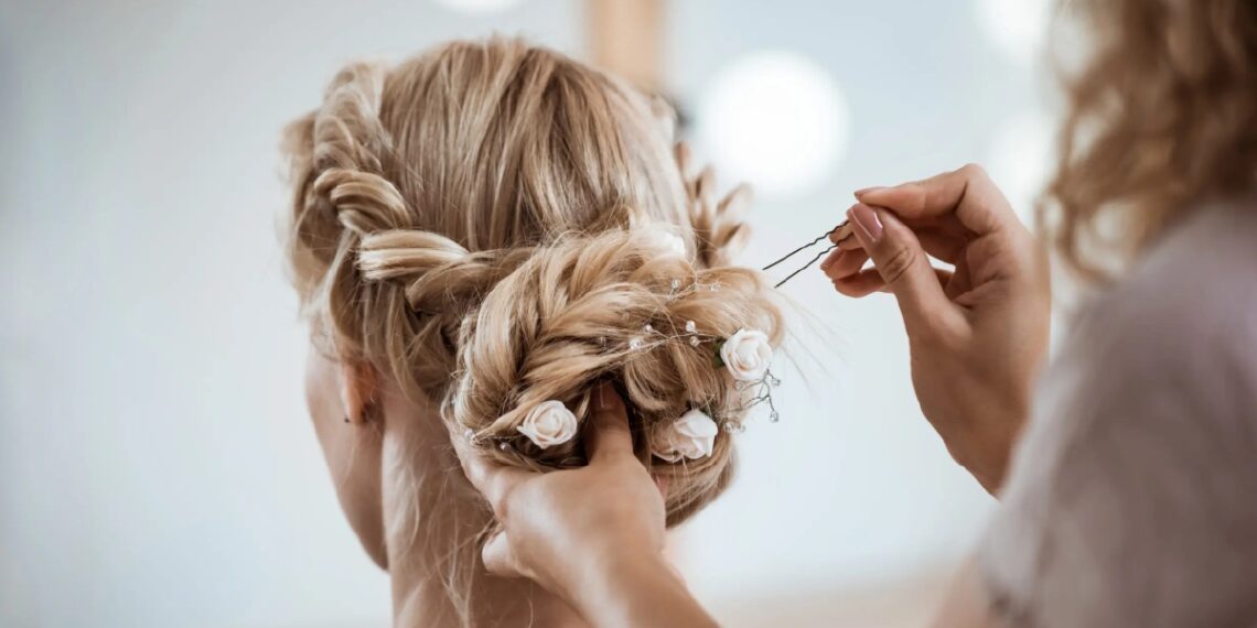 2024 Esküvői Frizura Útmutató: Stílusos Hajválasztások Minden Menyasszonynak