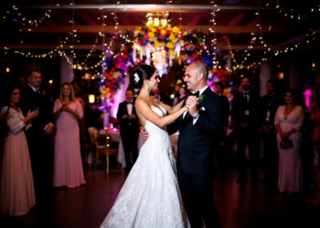 „Hogyan Változtathatjuk Meg a Menyasszonytáncot: Hagyományok és Modern Variációk az Esküvőkön”