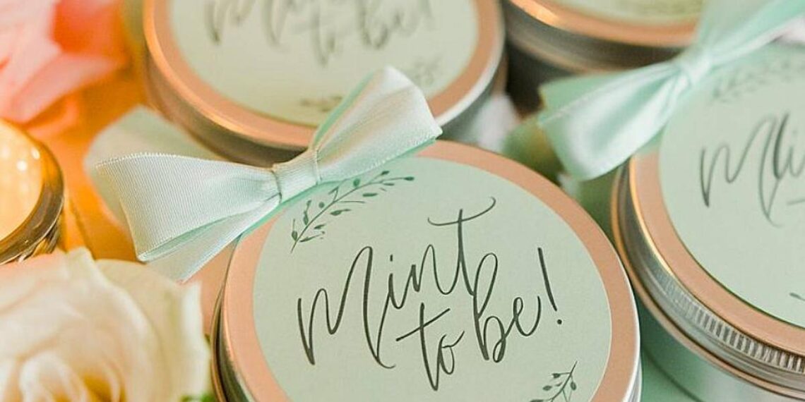 30 Esküvői Ajándékötlet, Amit Vendégeid Igazán Értékelni Fognak! 30 Esküvői Ajándékötlet, Amit Vendégeid Igazán Értékelni Fognak!