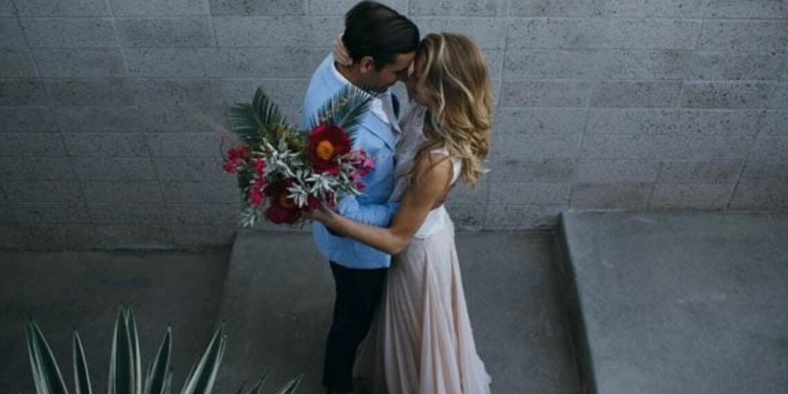 Hogyan érjünk el stílusos esküvőt korlátozott költségvetésből?