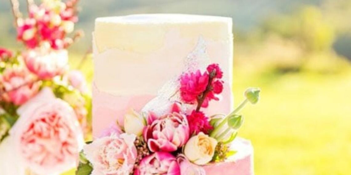 Ámulatba ejtő tavaszi esküvői ötletek 2026-ra Ámulatba ejtő tavaszi esküvői ötletek 2026-ra