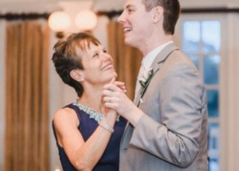 A tökéletes anya-fia táncdala esküvőre