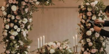 Költséghatékony virágdekorációk a tökéletes esküvőért